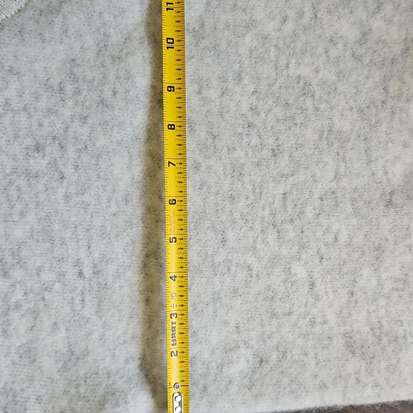 Lululemon GREY  Heather Wool ALPACA  Blend V Neck Sweater - Picture 8 of 13